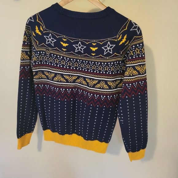 Wonder Woman Sweater Fun.com - Picture 2 of 3
